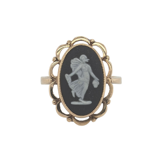 9ct Gold & Black and White Wedgewood Oval Ring
