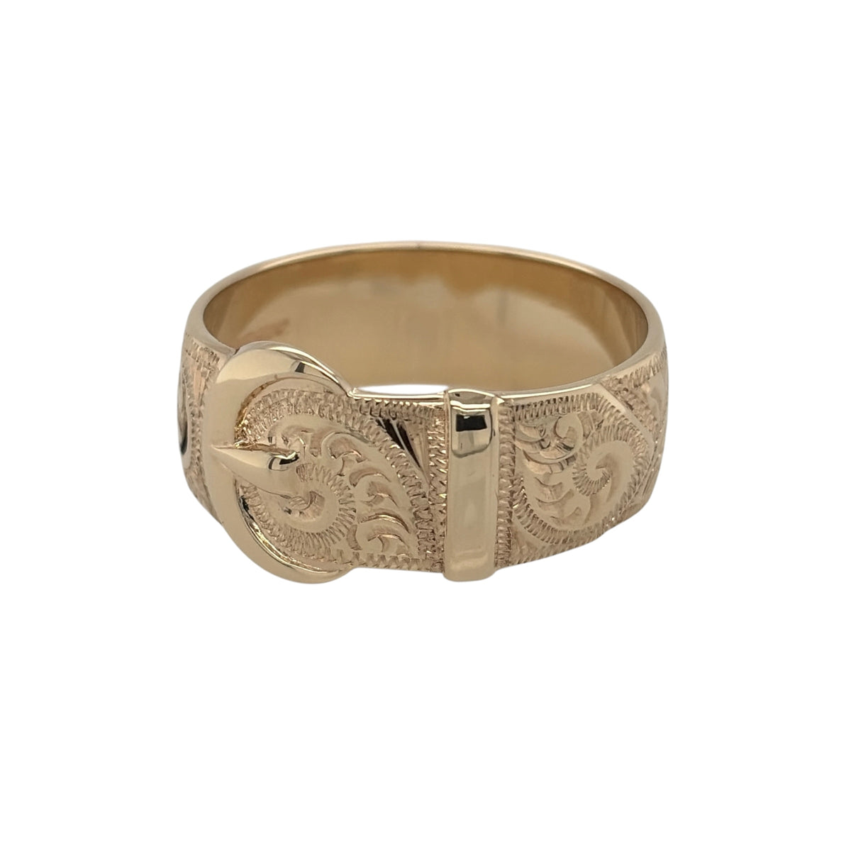 This pre-owned 9ct yellow gold patterned buckle ring is a traditional design, featuring a detailed buckle motif across the front.

Design: Featuring a classic buckle design with decorative patterned detailing, this ring has a substantial profile finished in warm 9ct yellow gold.
Material: Made from 9-carat yellow gold.
Ring Detail: The front of the buckle measures approximately 11mm high.
Size & Weight: Ring size W. Total weight 7.40 grams.