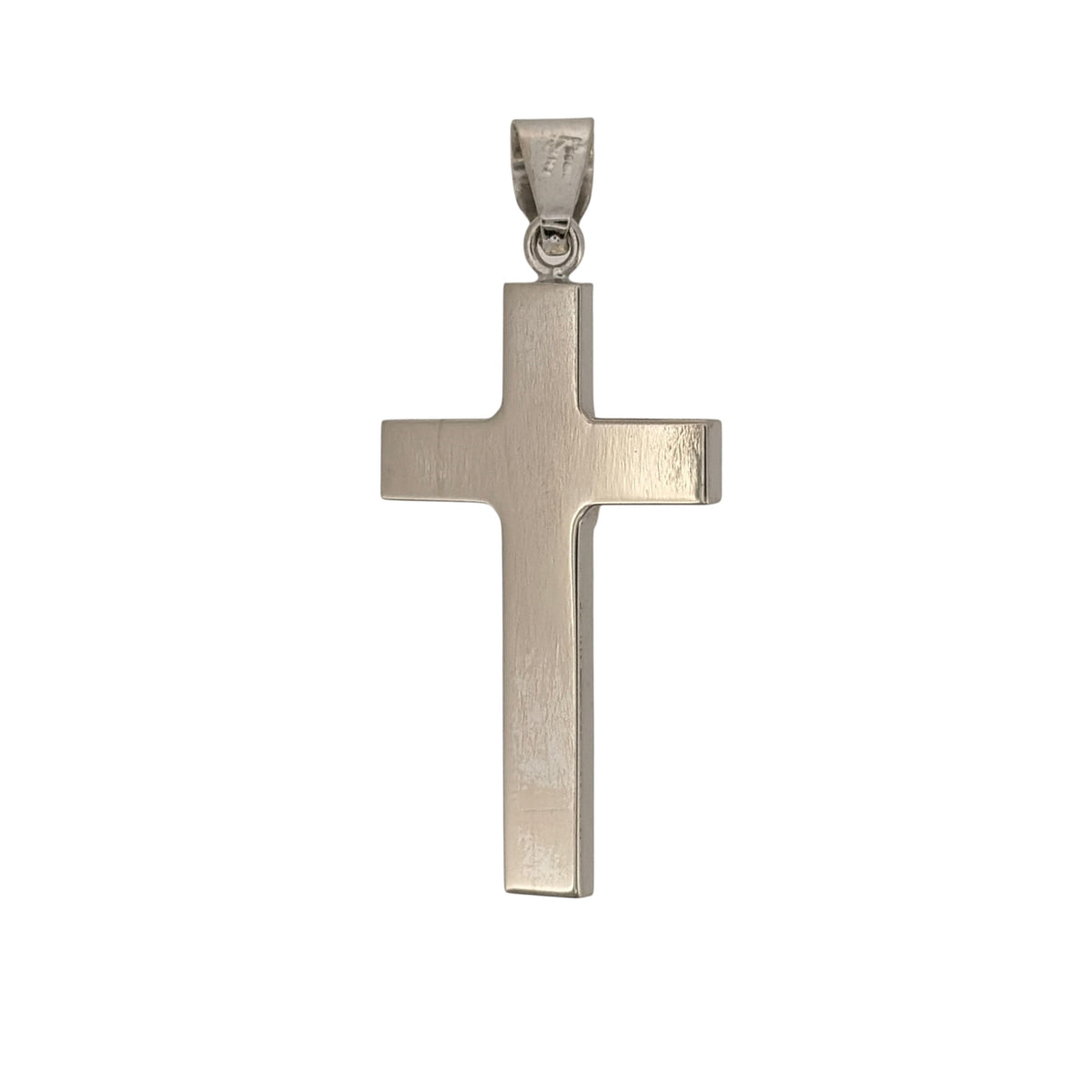 Add a meaningful piece to your jewellery collection with this pre-owned 9ct white and yellow gold crucifix pendant, featuring a traditional religious design with contrasting two-tone gold detailing.

Design: The pendant features a classic crucifix design combining white and yellow gold tones, creating a distinctive contrast while retaining a timeless and traditional appearance.