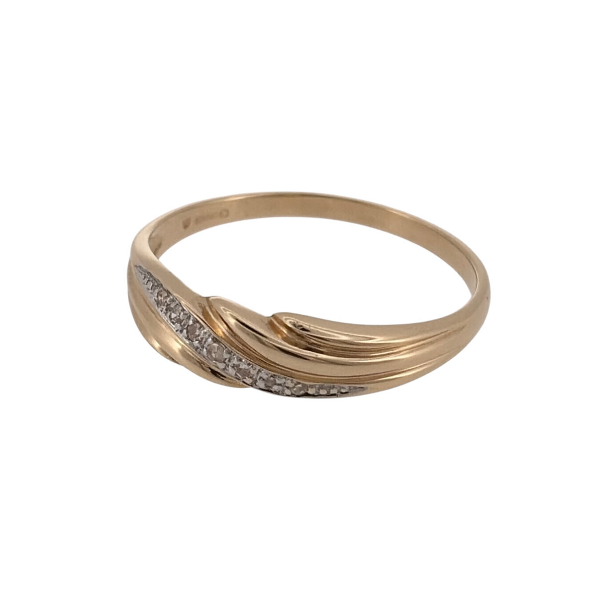Add flowing detail to your jewellery collection with this pre-owned 9ct yellow gold diamond wave-style band ring, featuring a curved design accented with diamonds for a timeless and versatile look.

Design: The ring features an elegant wave-style band, with flowing curved lines creating a distinctive design across the front of the finger.
Material: Made from 9-carat yellow gold, the warm gold tone provides a classic backdrop for the diamond detailing and pairs easily with other yellow gold jewellery.