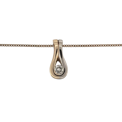 Add timeless diamond detail to your jewellery collection with this pre-owned 9ct yellow and white gold diamond teardrop pendant necklace, featuring an approximately 0.15ct brilliant-cut diamond in an elegant two-tone design.
Design: The pendant features a classic teardrop shape combining yellow and white gold, with a brilliant-cut diamond creating an eye-catching focal point within the design.