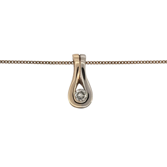 Add timeless diamond detail to your jewellery collection with this pre-owned 9ct yellow and white gold diamond teardrop pendant necklace, featuring an approximately 0.15ct brilliant-cut diamond in an elegant two-tone design.
Design: The pendant features a classic teardrop shape combining yellow and white gold, with a brilliant-cut diamond creating an eye-catching focal point within the design.