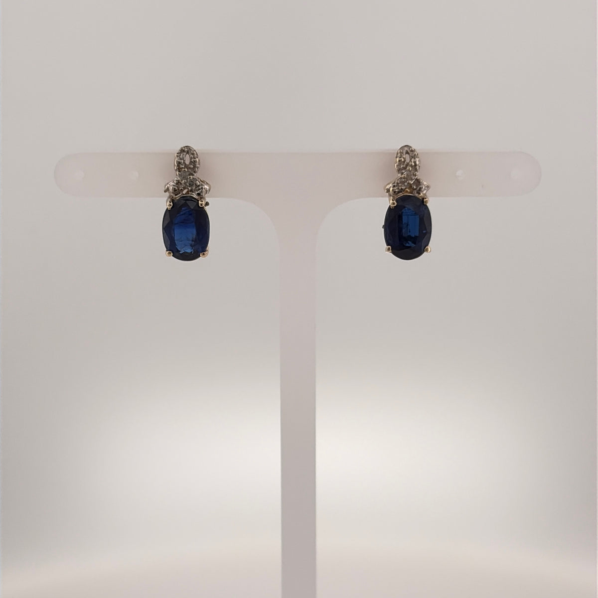 9ct Gold Diamond & Sapphire Stud Earrings