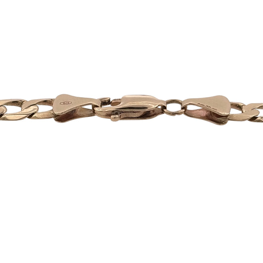 Add a classic gold staple to your jewellery collection with this pre-owned 9ct yellow gold curb bracelet, featuring a versatile 7.5-inch length and traditional link design.

Design: The bracelet features a classic curb link design, with interlocking links creating a timeless and versatile appearance suitable for everyday wear.
Material: Made from 9-carat yellow gold, the warm gold tone gives the bracelet a traditional finish that can be worn alone or layered with other pieces.