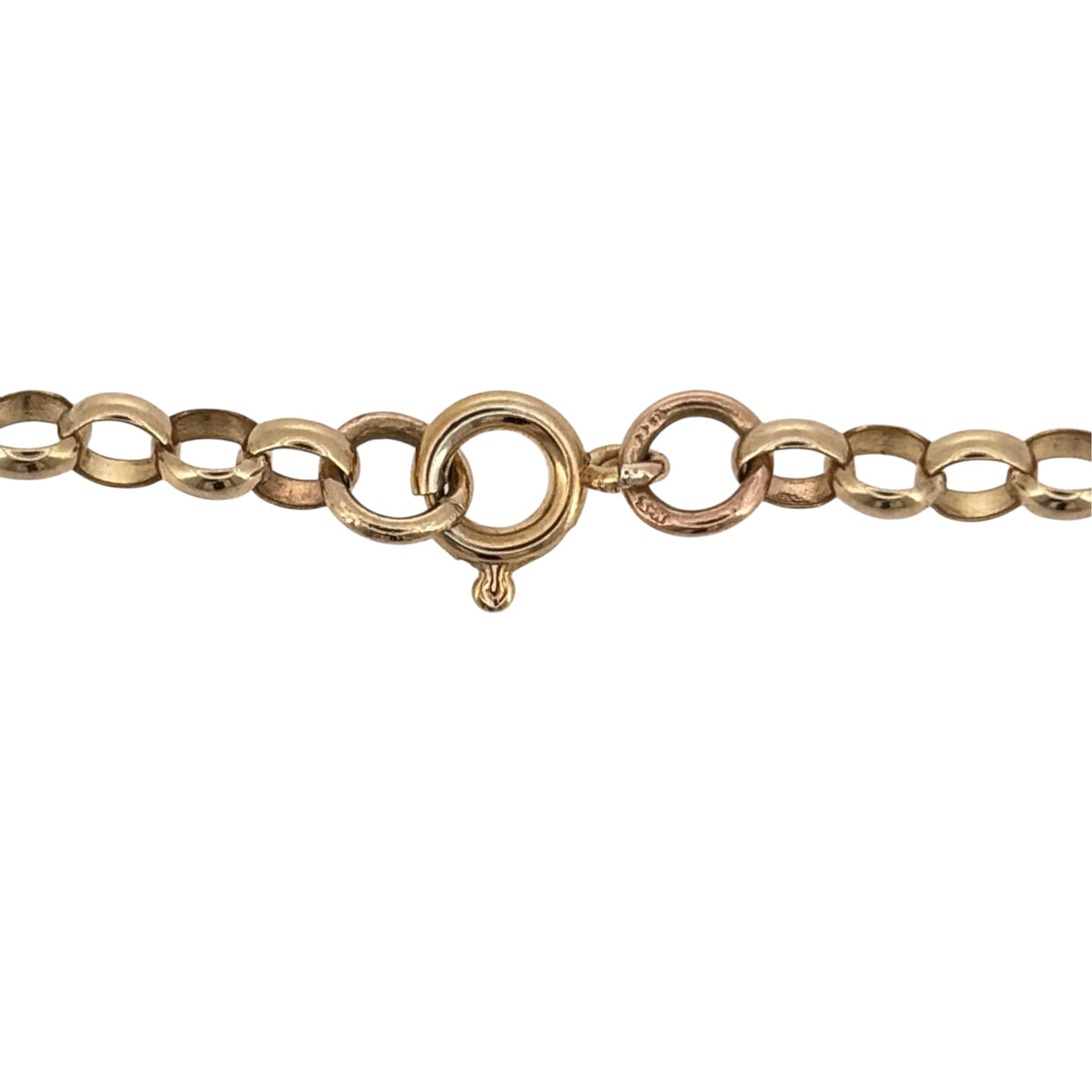 Add a classic gold chain to your jewellery collection with this pre-owned 9ct yellow gold Belcher chain, featuring traditional rounded links in a shorter 15-inch length.

Design: The chain features a classic Belcher link design, with evenly shaped interlocking links creating a timeless and versatile appearance.
Material: Made from 9-carat yellow gold, the warm gold tone gives the chain a traditional finish suitable for regular wear.