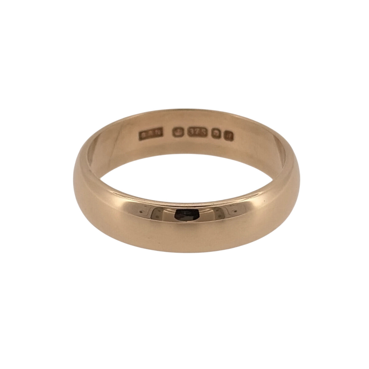 Add a timeless gold band to your jewellery collection with this pre-owned 9ct yellow gold 5mm wedding ring, featuring a simple and classic design.

Design: The ring features a traditional plain wedding band design with a 5mm width, offering a timeless and versatile appearance.
Material: Made from 9-carat yellow gold, the warm gold tone gives the band a classic finish suitable for everyday wear.