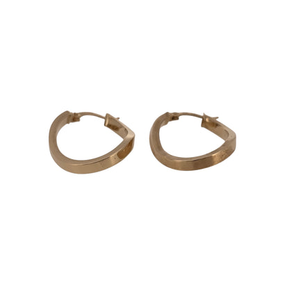 Add classic gold detail to your jewellery collection with these pre-owned 9ct yellow gold twist oval creole earrings.

Design: The earrings feature an oval creole shape with a twisted design, adding extra detail to the classic hoop-style profile.
Material: Made from 9-carat yellow gold, the warm gold tone complements the twisted detailing and gives the earrings a timeless finish.
Earring Detail: Each oval creole measures approximately 31mm by 21mm, creating a noticeable yet versatile profile when worn.