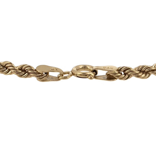 Add a classic gold piece to your jewellery collection with this pre-owned 9ct yellow gold rope bracelet, featuring a traditional twisted link design.

Design: The bracelet features a classic rope-style link, with the twisted design creating a detailed and timeless appearance.
Material: Made from 9-carat yellow gold, the warm gold tone complements the traditional rope link design.
Bracelet Detail: The rope links measure approximately 3mm wide, creating a neat and versatile profile on the wrist.