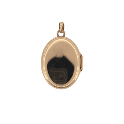 Add a decorative two-tone piece to your jewellery collection with this pre-owned 9ct yellow and white gold oval locket, featuring a floral design.

Design: The locket features a classic oval shape with decorative flower detailing, combining yellow and white gold for a distinctive two-tone appearance.
Material: Made from 9-carat yellow and white gold, the contrasting gold tones highlight the floral detailing and traditional locket design.
