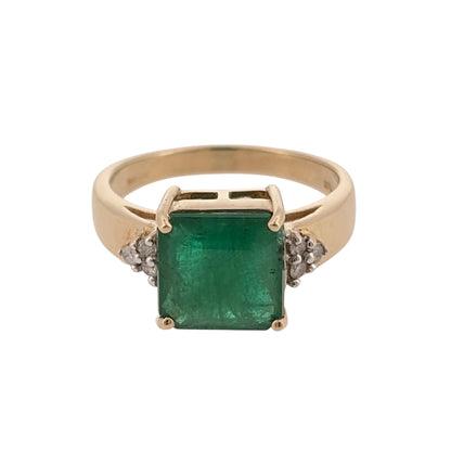 9ct Gold Diamond & Emerald Ring