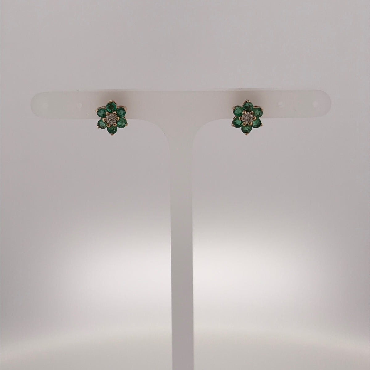 9ct Gold Diamond & Emerald Cluster Stud Earrings