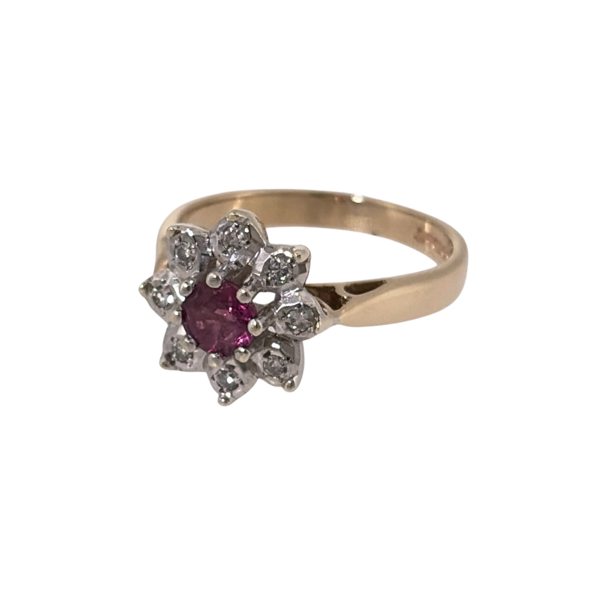 Add a classic piece to your jewellery collection with this pre-owned 9ct yellow gold diamond and ruby cluster ring, featuring a beautiful round ruby surrounded by diamonds.

Design: The ring features a traditional cluster design, with a central ruby surrounded by diamonds, creating an elegant and timeless appearance.
Material: Made from 9ct yellow gold, offering a warm gold finish that complements the ruby and diamonds.