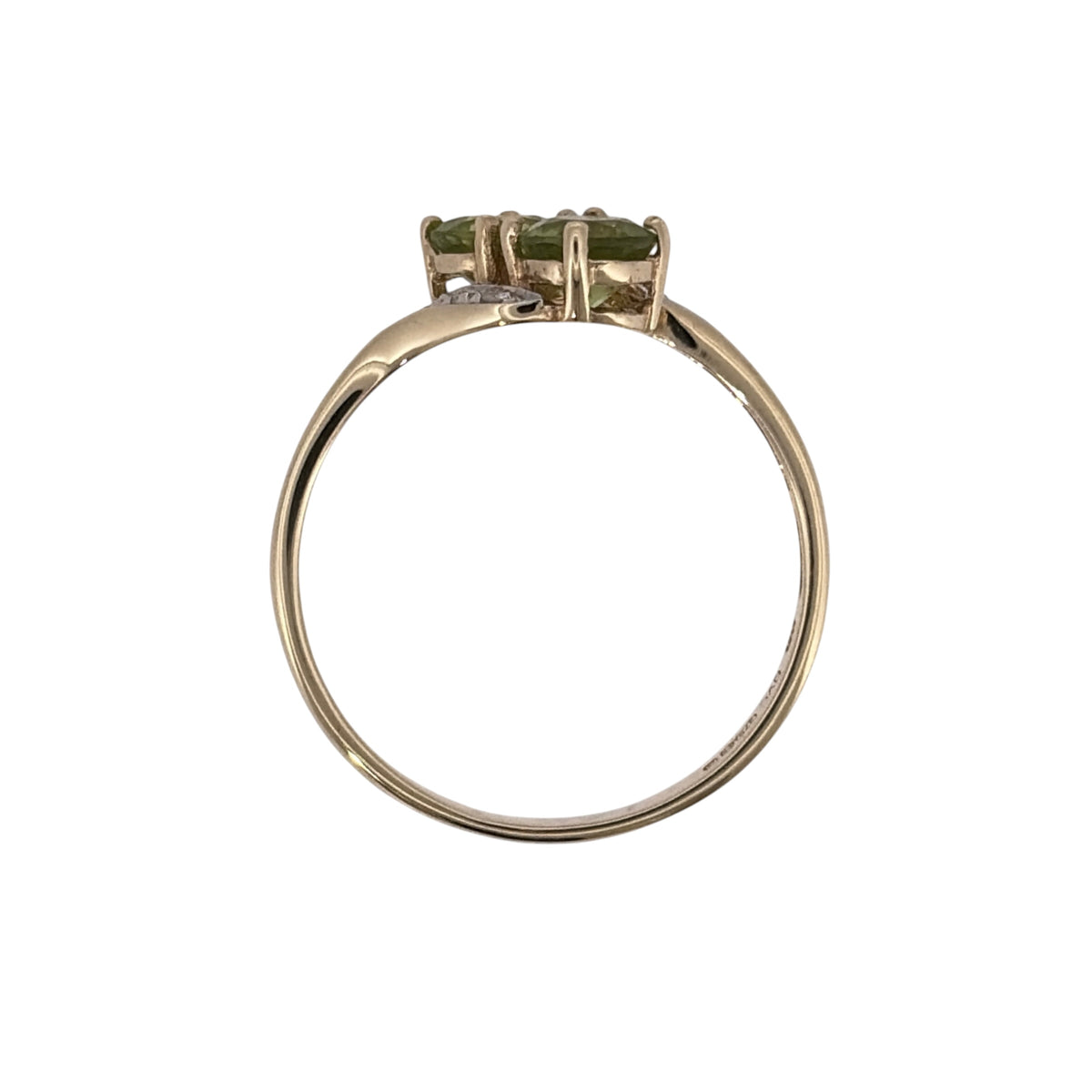 9ct Gold Diamond & Peridot Ring