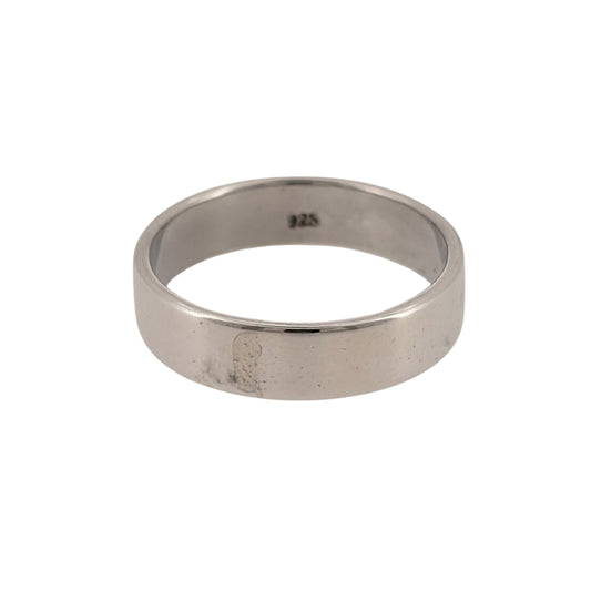Add a timeless piece to your jewellery collection with this pre-owned 925 sterling silver plain band ring, featuring a classic flat design and a substantial 6mm width.

Design: The ring features a traditional flat band design with a smooth, plain finish, creating a simple and versatile appearance suitable for everyday wear.
Material: Made from 925 sterling silver, offering a classic silver finish.