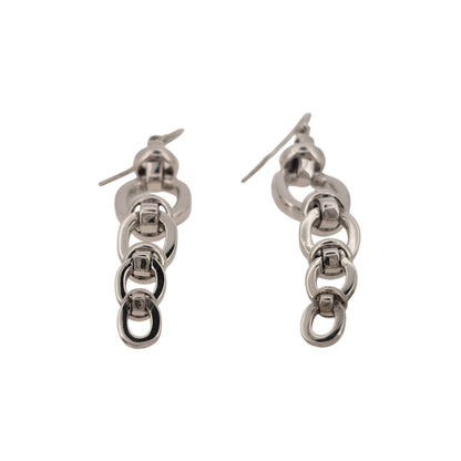 Make a statement with these pre-owned 925 sterling silver link drop earrings, featuring a bold linked design and an eye-catching 7cm length.

Design: The earrings feature a decorative link design, creating a stylish and contemporary appearance with plenty of movement.
Material: Made from 925 sterling silver, offering a classic silver finish that complements the linked detailing.
Earring Detail: The earrings measure approximately 7cm long, creating a striking drop style that hangs elegantly from the ear.