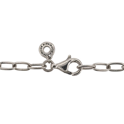 Add a versatile piece to your jewellery collection with this pre-owned 925 sterling silver Pandora oval paperclip style belcher chain, featuring elongated links and a classic silver finish.

Design: The chain features an oval paperclip style belcher link design, creating a modern and elegant appearance suitable for everyday wear.
Material: Made from 925 sterling silver, offering a timeless silver finish.