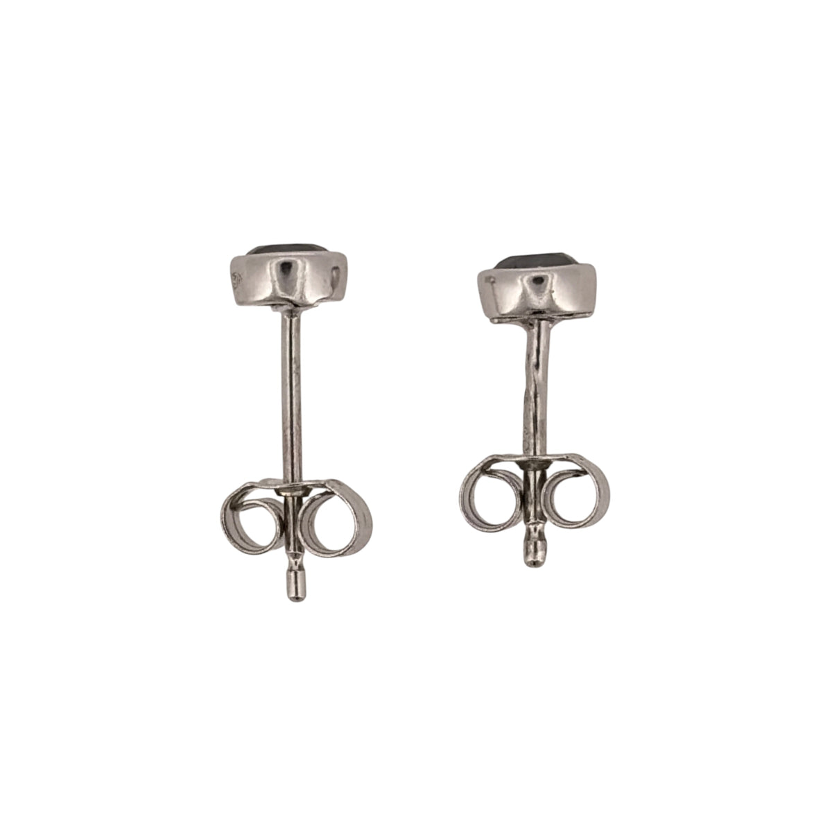18ct White Gold & Black Diamond Stud Earrings