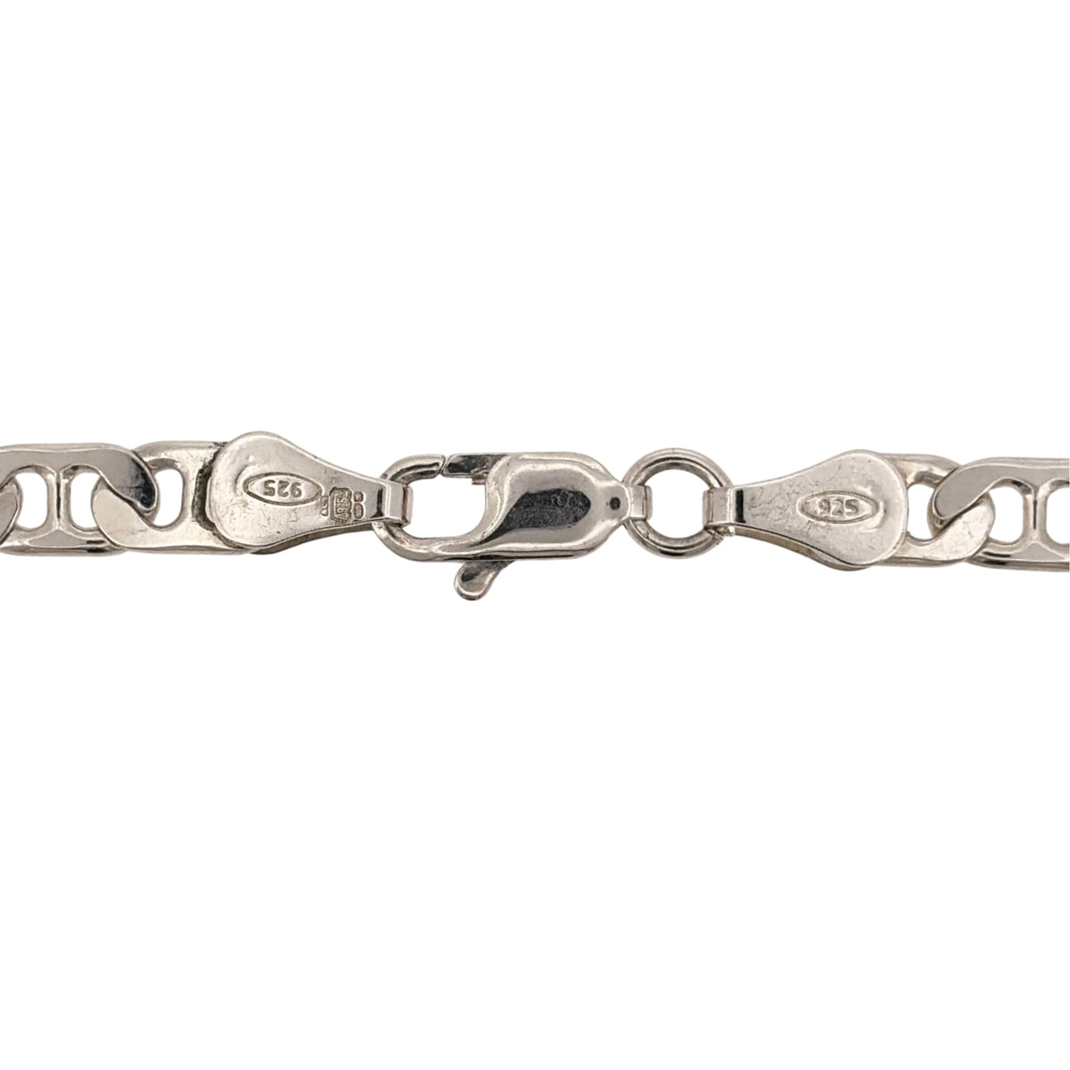 Add a classic piece to your jewellery collection with this pre-owned 925 sterling silver anchor chain, featuring a distinctive link design and a substantial silver finish.

Design: The chain features a traditional anchor link design, creating a timeless and versatile appearance suitable for everyday wear.
Material: Made from 925 sterling silver, offering a classic silver finish.
Chain Detail: The anchor links measure approximately 5mm wide, giving the chain a bold and noticeable appearance when worn.