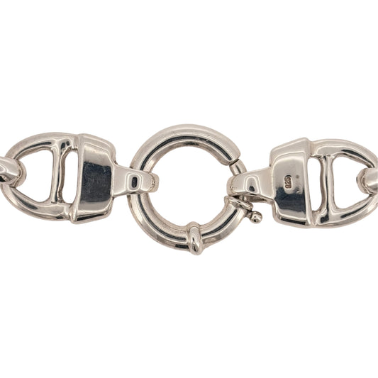 Make a statement with this pre-owned 925 sterling silver chunky hollow anchor chain, featuring oversized links and a bold design.

Design: The chain features a classic anchor link design with large, interlocking links, creating a substantial and eye-catching appearance.
Material: Made from 925 sterling silver, featuring a hollow link construction.