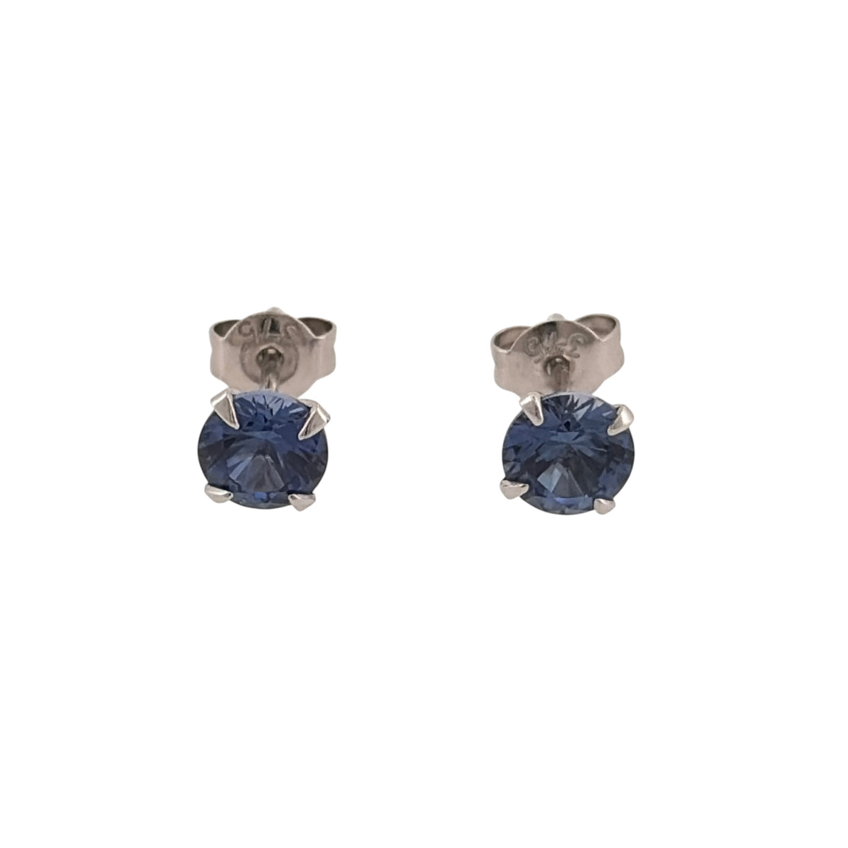 Add a classic touch of colour to your jewellery collection with these pre-owned 9ct white gold and sapphire stud earrings, featuring beautiful round sapphire stones in a timeless design.

Design: The earrings feature a classic solitaire stud design, with round sapphires creating an elegant and understated appearance.
Material: Made from 9ct white gold, offering a bright white gold finish that complements the sapphires.