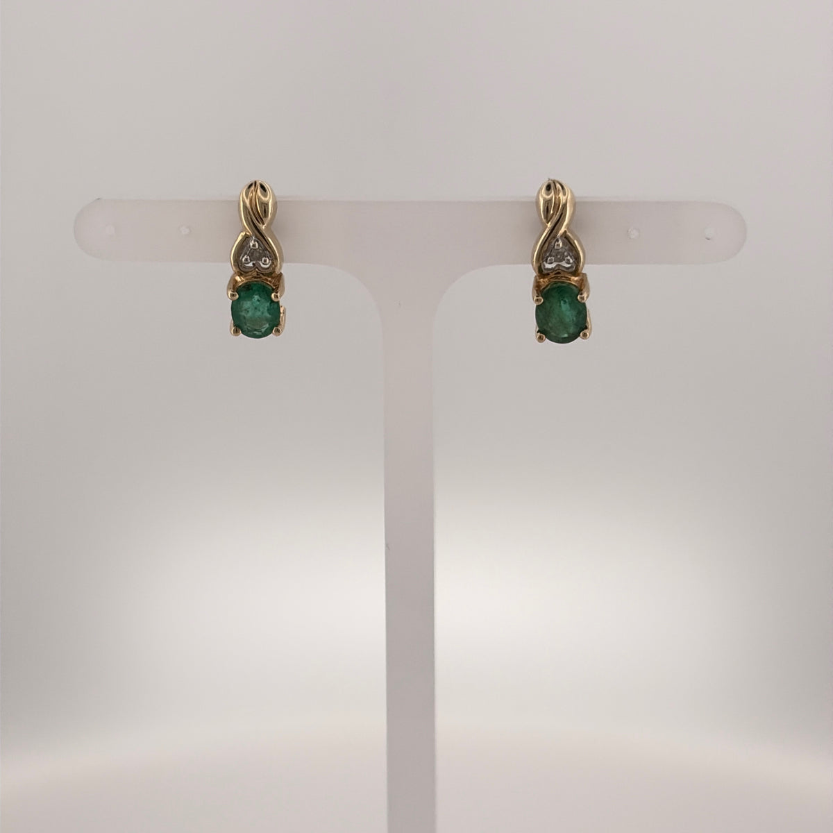 9ct Gold Diamond & Emerald Stud Earrings