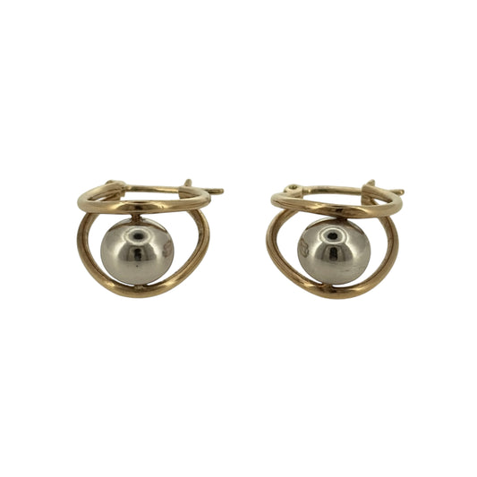 Add a classic touch to your jewellery collection with these pre-owned 9ct yellow and white gold ball oval creole earrings, featuring decorative ball detailing and an elegant two-tone gold design.

Design: The earrings feature an oval creole hoop style with decorative ball detailing, combining yellow and white gold for an attractive and distinctive appearance.
Material: Made from 9ct yellow and white gold, offering a contrasting two-tone finish.