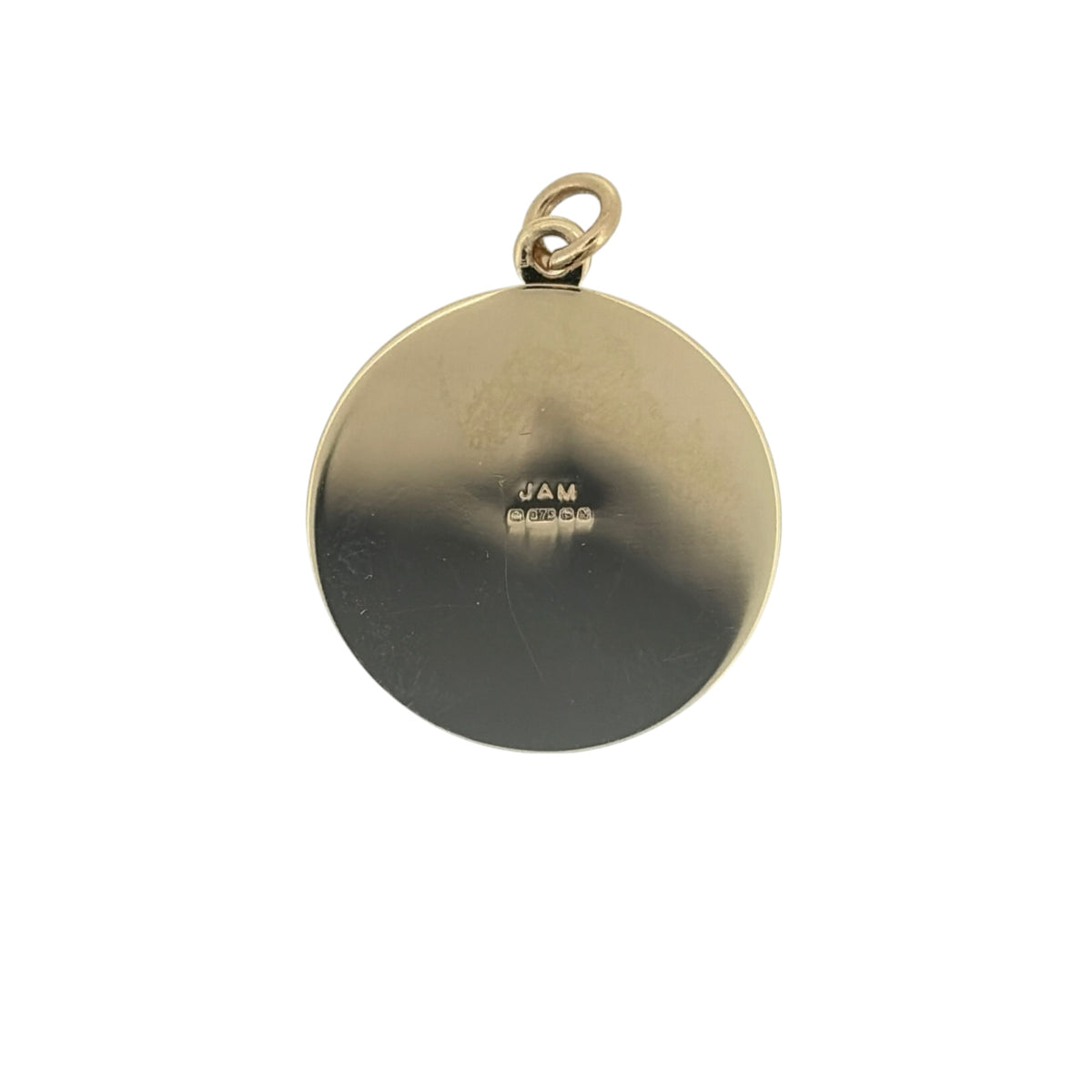 Add a meaningful piece to your jewellery collection with this pre-owned 9ct yellow gold round St Christopher pendant, featuring a traditional design associated with protection and safe travels.

Design: The pendant features a classic round St Christopher design, creating a timeless and sentimental appearance.
Material: Made from 9ct yellow gold, offering a traditional warm gold finish.
Pendant Detail: The round pendant measures approximately 20mm in diameter, with a total length of 25mm including the bail.