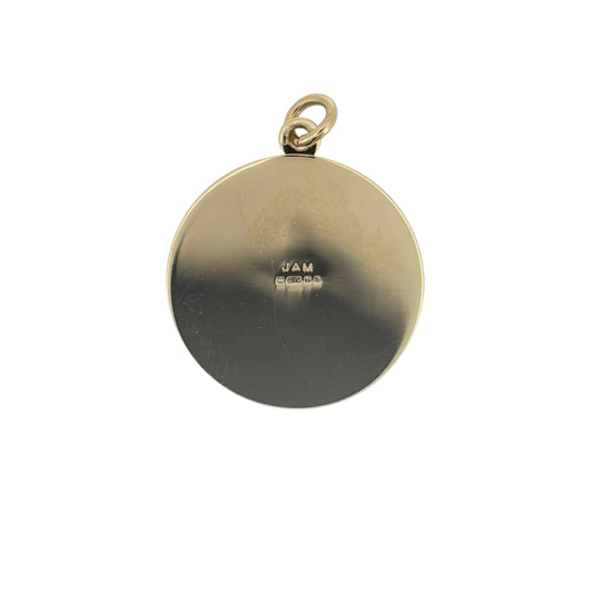 Add a meaningful piece to your jewellery collection with this pre-owned 9ct yellow gold round St Christopher pendant, featuring a traditional design associated with protection and safe travels.

Design: The pendant features a classic round St Christopher design, creating a timeless and sentimental appearance.
Material: Made from 9ct yellow gold, offering a traditional warm gold finish.
Pendant Detail: The round pendant measures approximately 20mm in diameter, with a total length of 25mm including the bail.