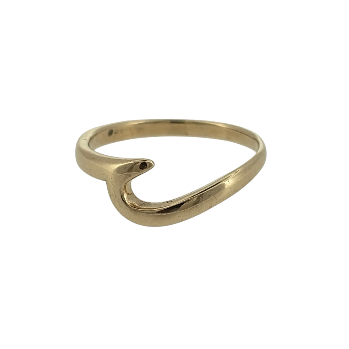 Add a simple and elegant touch to your jewellery collection with this pre-owned 9ct yellow gold wave ring, featuring a delicate curved design and a classic gold finish.

Design: The ring features a graceful wave-shaped band, creating a subtle and attractive appearance.
Material: Made from 9ct yellow gold, offering a traditional warm gold finish.
Ring Detail: The band measures approximately 2mm wide, with a gentle wave design adding character to this delicate ring.