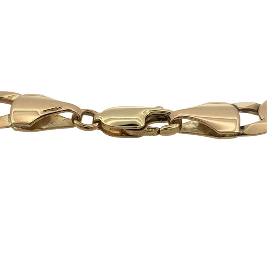 Add a classic touch to your jewellery collection with this pre-owned 9ct yellow gold curb bracelet, featuring a bold interlocking link design in a traditional warm gold finish.

Design: The bracelet features a timeless curb link design, with interlocking links creating a stylish and distinctive appearance suitable for everyday wear or special occasions.
Material: Made from 9ct yellow gold, offering a traditional warm gold finish that beautifully complements the classic chain design.