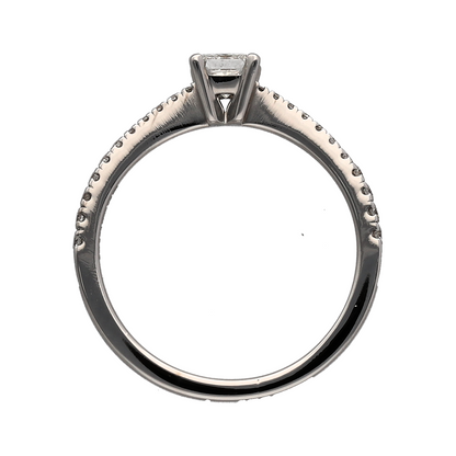 18ct White Gold & Diamond Solitaire Ring