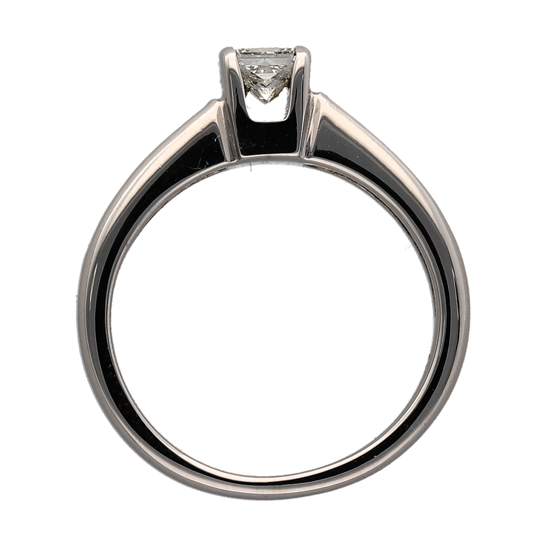 18ct White Gold & Diamond Solitaire Ring
