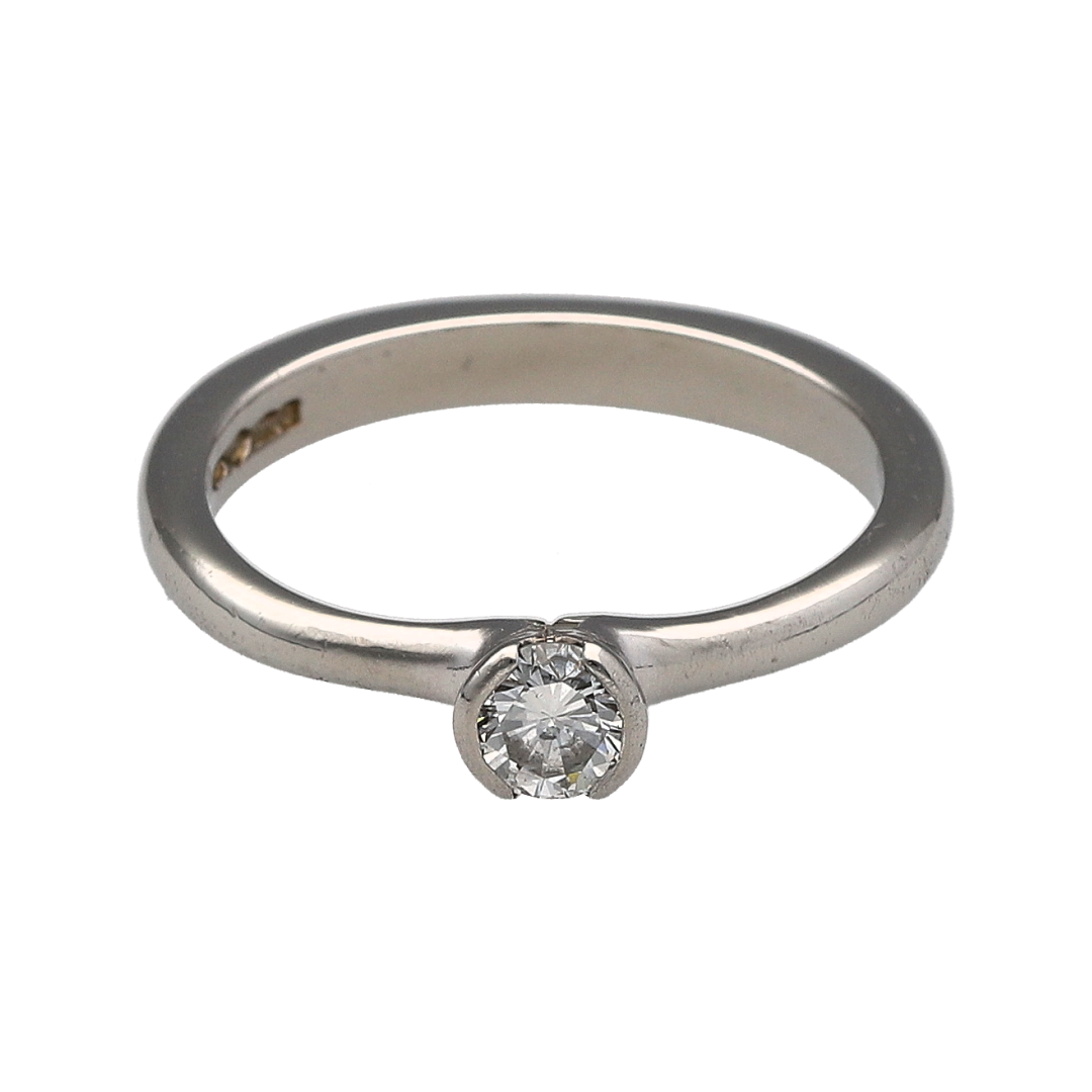 Platinum & Diamond Solitaire Ring