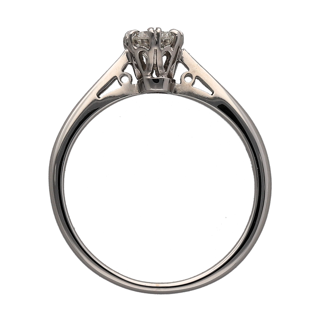 18ct White Gold & Diamond Solitaire Ring