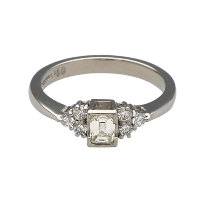 Platinum & Diamond Solitaire Ring