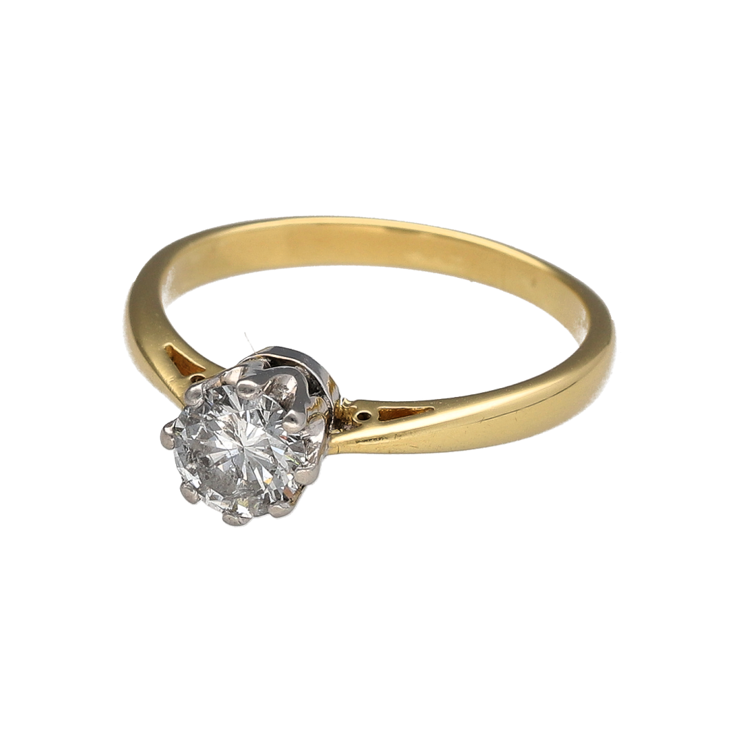 Add timeless diamond elegance to your jewellery collection with this pre-owned 18ct yellow gold solitaire ring, featuring an approximately 0.56ct brilliant-cut diamond in a classic single-stone design.

Design: The ring features a traditional solitaire design, allowing the central brilliant-cut diamond to remain the main focal point for a timeless and elegant appearance.
Material: Made from 18-carat yellow gold, the warm gold tone provides a classic setting for the central diamond.