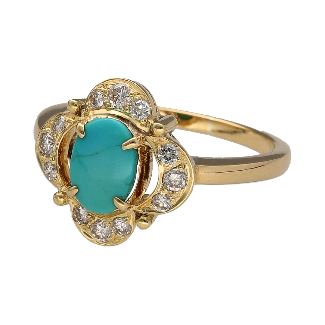 Add a colourful and elegant piece to your jewellery collection with this pre-owned 18ct yellow gold diamond and turquoise ring, featuring a beautiful oval turquoise stone surrounded by decorative diamonds.

Design: The ring features a classic cluster design, with a central oval turquoise stone surrounded by diamonds, creating an attractive contrast of colour and gold.
Material: Made from 18ct yellow gold, offering a traditional warm gold finish that complements the turquoise stone.