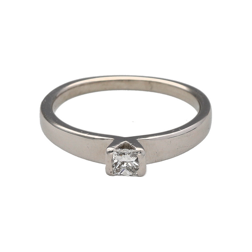 Platinum & Diamond Set Solitaire Ring