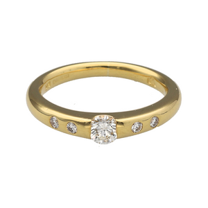 18ct Gold & Diamond Set Solitaire Ring