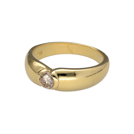 Bring timeless sophistication to your collection with this pre-owned 18ct yellow gold diamond set solitaire band ring, offering a bold and elegant take on the classic solitaire—perfect for lasting wear or meaningful gifting.

Design: The ring features a brilliant-cut diamond of approximately 0.25 carats, set flush into the centre of the band for a sleek and modern look with enduring sparkle.
