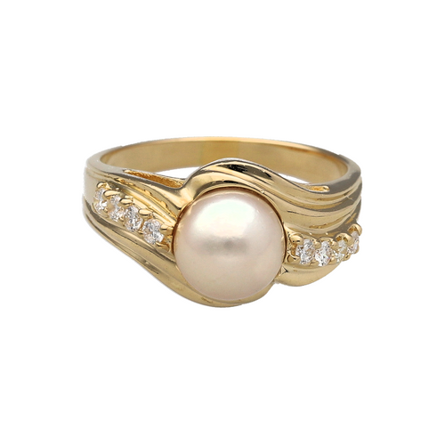 18ct Gold Diamond & Pearl Set Ring