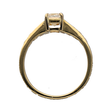 Load image into Gallery viewer, 18ct Gold &amp; Diamond Set Solitaire Ring

