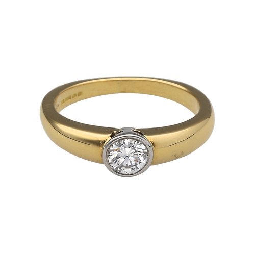 18ct Gold & Diamond Set Solitaire Ring