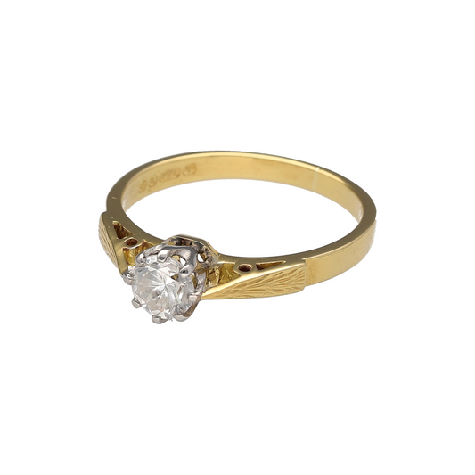 Bring timeless elegance and radiant sparkle to your collection with this pre-owned 18ct yellow gold diamond solitaire ring—a classic design with lasting sophistication.

Design: The ring features a brilliant-cut diamond of approximately 0.50ct, secured in a traditional solitaire setting to showcase its natural beauty.
Material: Made from 18-carat yellow gold, the polished finish enhances the warmth of the gold and complements the sparkle of the diamond.
