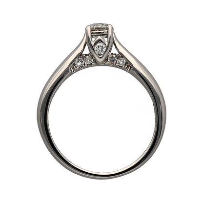 18ct White Gold & Diamond Set Solitaire Ring