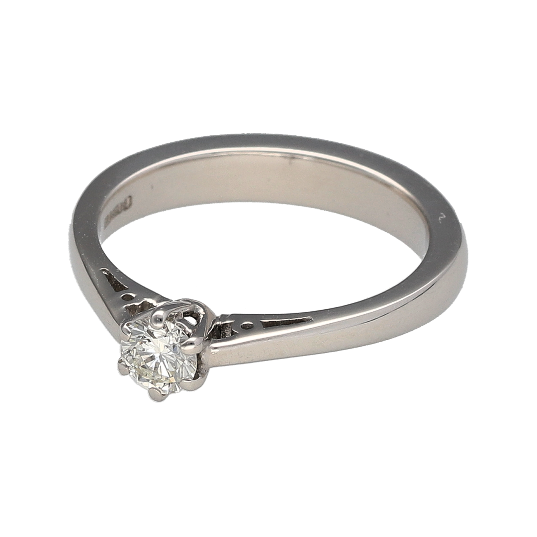 Add classic elegance and enduring quality to your jewellery collection with this pre-owned platinum diamond solitaire ring, offering timeless design with refined sparkle.

Design: This solitaire ring features a six-claw setting holding a brilliant cut diamond measuring approximately 0.25ct, creating a bright and elegant focal point. The diamond has an estimated clarity of SI1 and a colour range of K–M, giving it a warm, traditional brilliance.