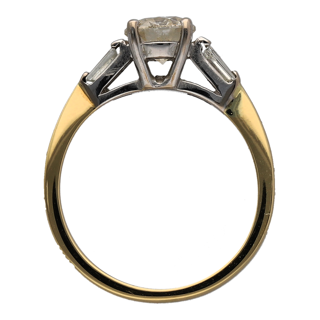 18ct Gold & Diamond Set Solitaire Ring