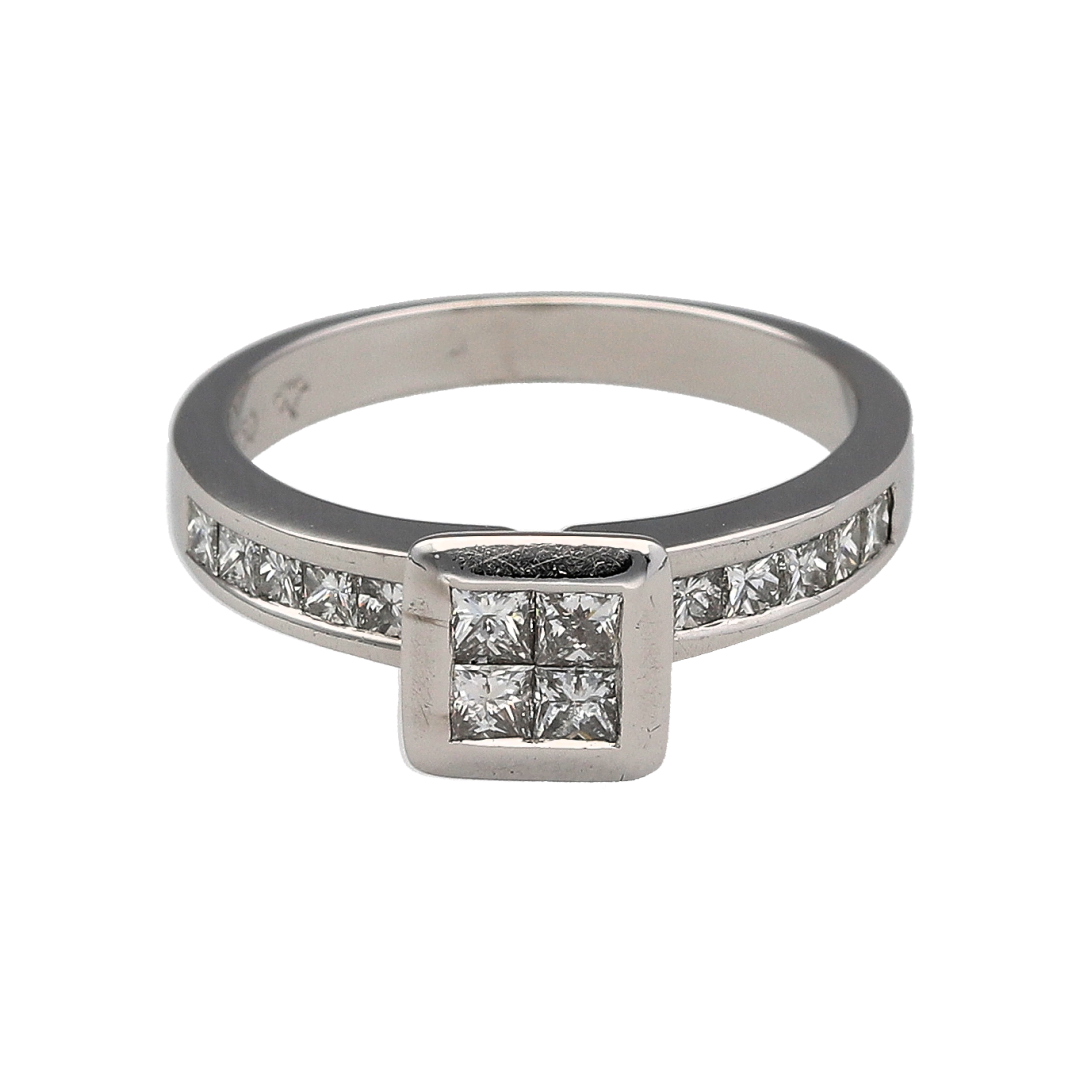 18ct White Gold & Diamond Illusion Solitaire Ring