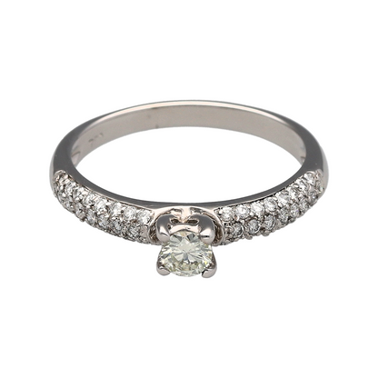 18ct White Gold & Diamond Solitaire Ring