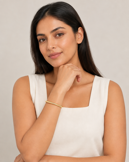 9ct Gold Textured Hinged Bangle